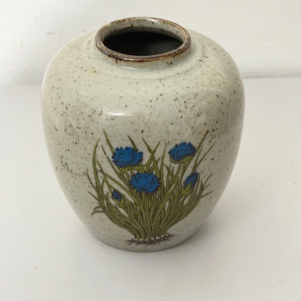 Takahashi Bud Vase Unisex OS Cream Blue Cornflower Speckled Stoneware Japan